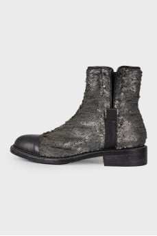Shoes with sequins