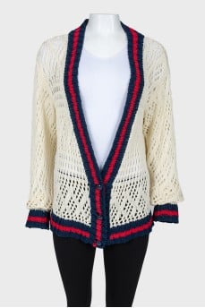 Buttoned knitted cardigan