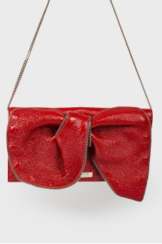 Red bow clutch
