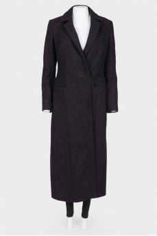 Fitted coat with beads