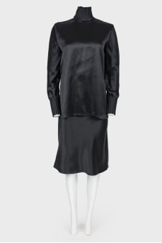 Black suit with tag