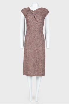 Fitted dress with decorative gathers