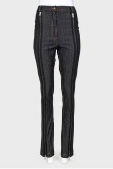 Jeans with zero clasps