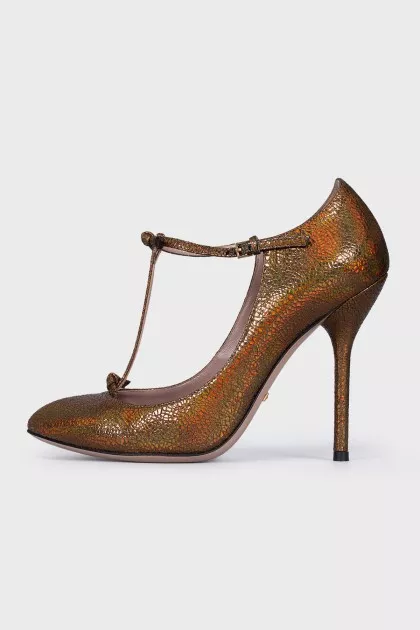 Leather T-strap shoes
