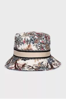 Panama hat with floral embroidery