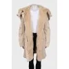 Beige parka insulated with fur