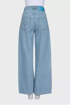 Light blue wide-leg jeans