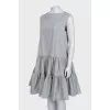 Loose-fitting dress with a flounce