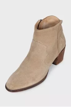 Suede ankle boots with a stacked heel