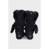 Suede insulated boots with flat soles