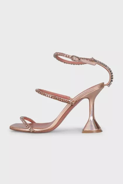 Pink sandals with Gilda decor