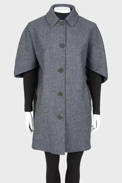 Cape with short sleeves in wool