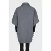 Cape with short sleeves in wool
