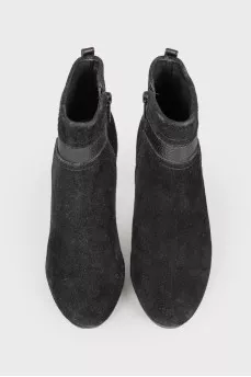 Suede ankle boots with brand logo