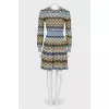 Fitted dress with pattern