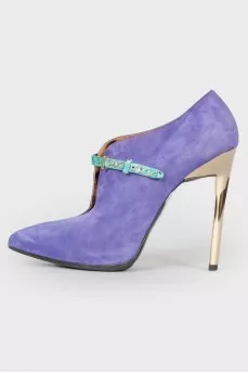 Pointed toecap suede ankle boots