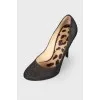Lace shoes with pony insole