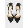 Silver figure heel shoes