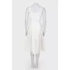 Fitted dress with lace