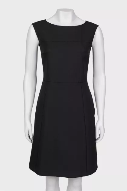 Black dress made of wool