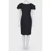 Dress with frills on the sleeves