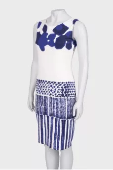 Dress with an abstract blue print