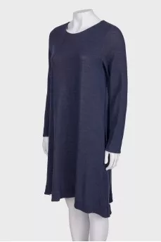 Free-cut dress with pockets