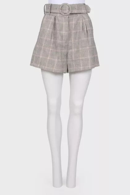 Checked pattern shorts with belt