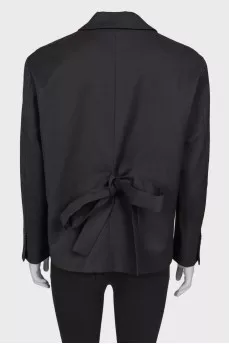 Jacket with a belt-bow