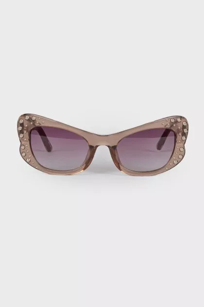 Sunglasses with rhinestones