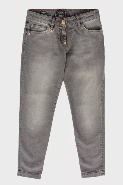 Gray jeans boyfriends with a tag