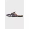 Liliac mules with a print