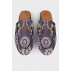 Liliac mules with a print