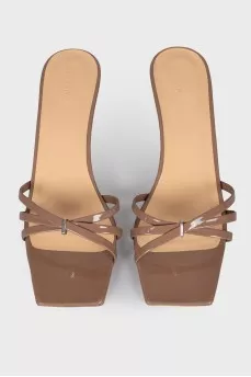 Heeled mules in mocha color