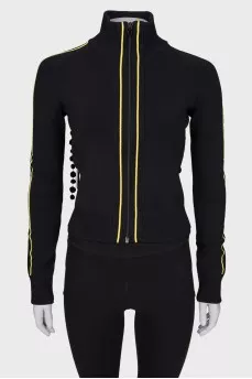 Sports style with fringe on the back