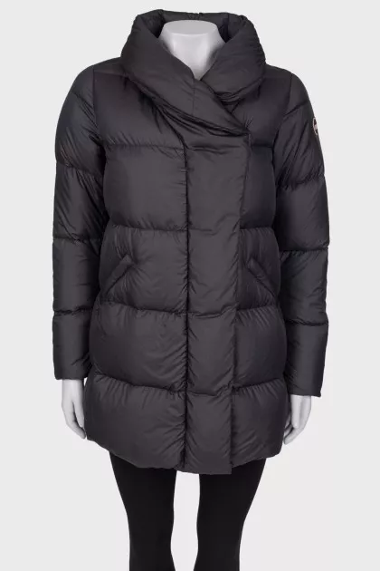 Black quilted down jacket