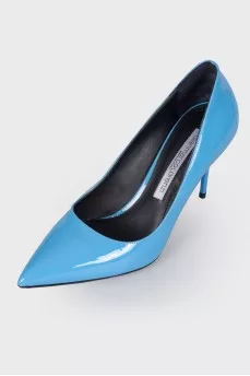 Lacquered blue heels