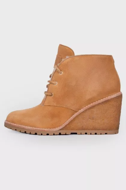 Suede padded ankle boots