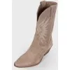 Quilted suede boots