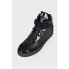 Leather sneakers with spikes