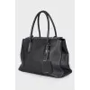 Classic leather bag in textured leather