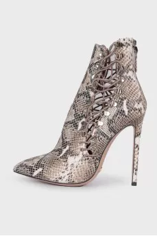 Boilions with embossing for snake skin