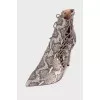 Boilions with embossing for snake skin
