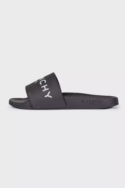 Rubber flip flops with logo