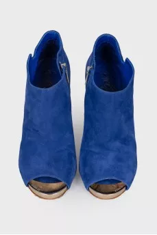 Blue suede boots
