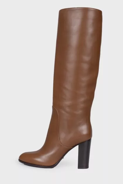Leather brown boots