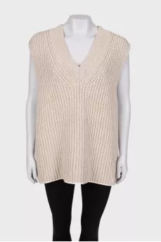 Knitted beige vest