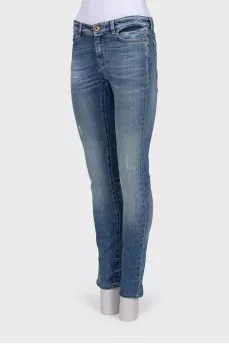 Jeans with the effect of torn and shabby
