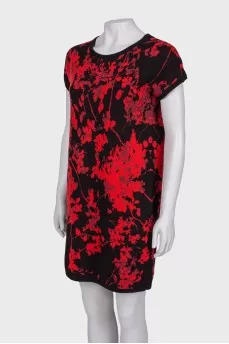 Black-red dress made of wool