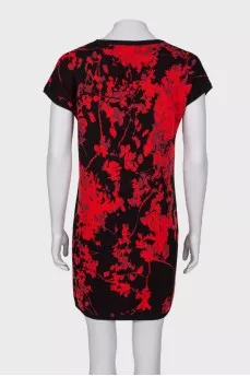 Black-red dress made of wool